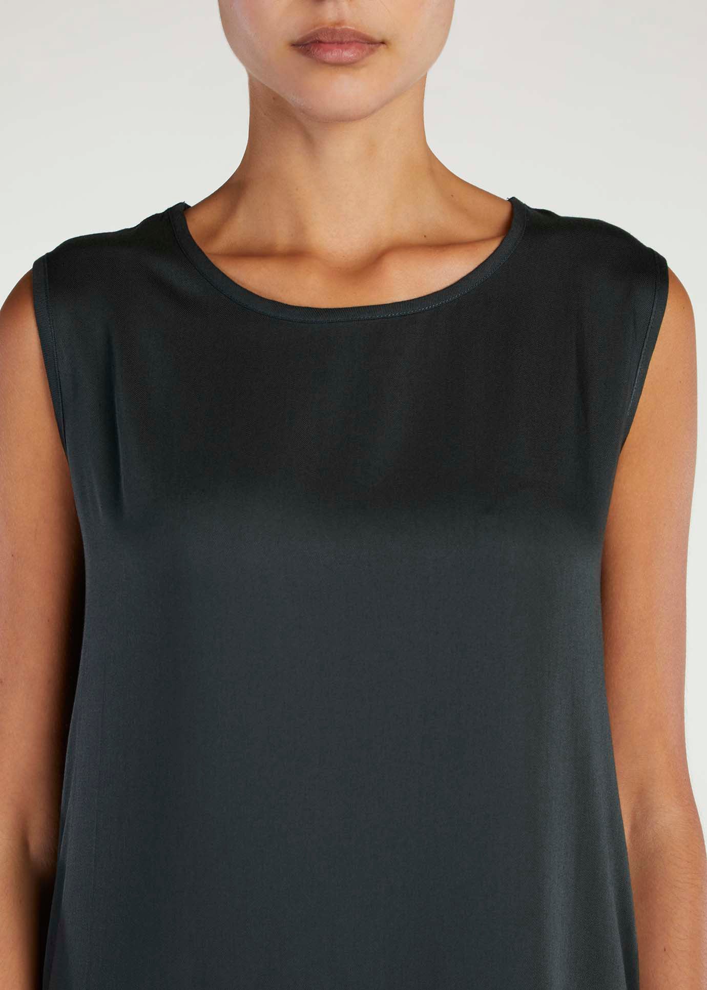 Full Slip Black Twill